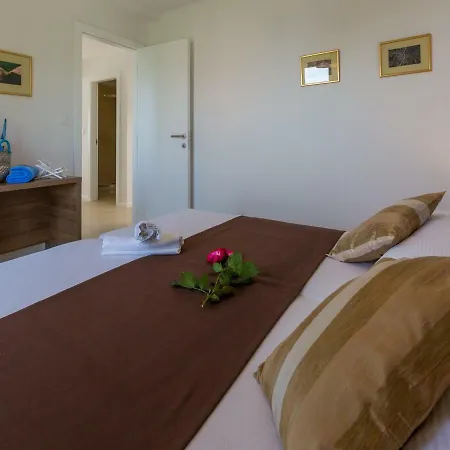 Grande Apartment