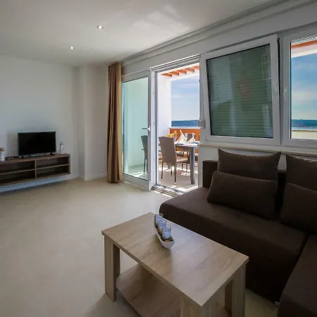 Grande Appartement Dramalj